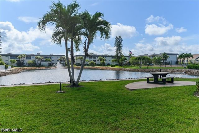 1000 Manatee RD A105, Naples, FL 34114