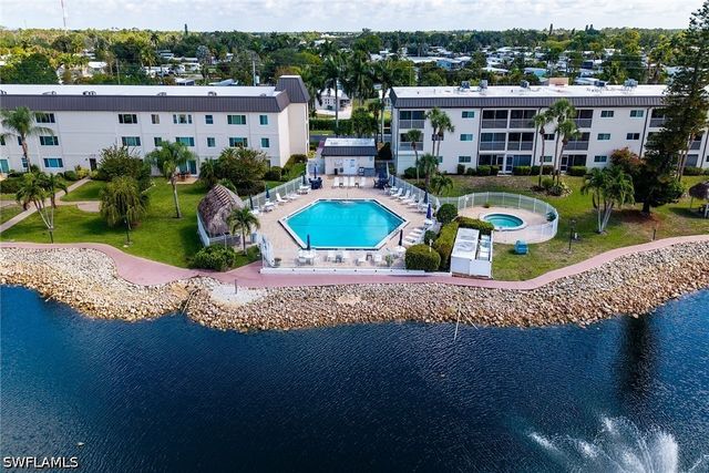 1000 Manatee RD A105, Naples, FL 34114