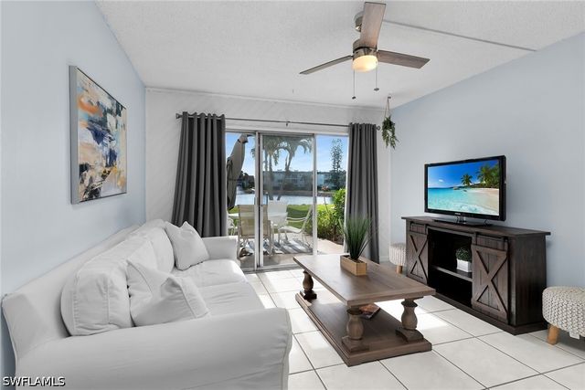 1000 Manatee RD A105, Naples, FL 34114