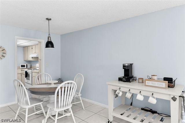 1000 Manatee RD A105, Naples, FL 34114