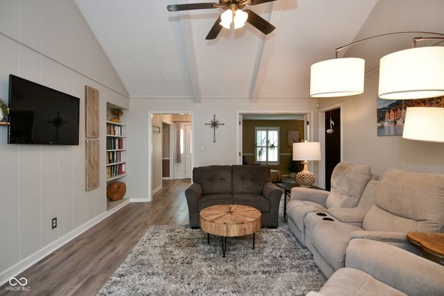 5028 Beechwood Circle, Avon, IN 46123