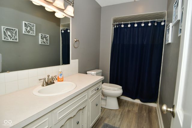 5028 Beechwood Circle, Avon, IN 46123