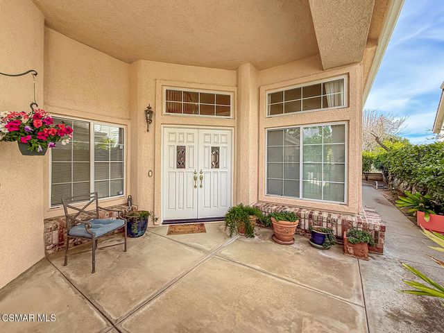 260 Sycamore Ridge Street, Simi Valley, CA 93065