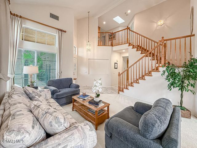 260 Sycamore Ridge Street, Simi Valley, CA 93065