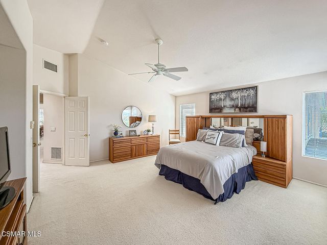 260 Sycamore Ridge Street, Simi Valley, CA 93065