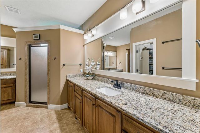 17218 W 197TH Place, Spring Hill, KS 66083