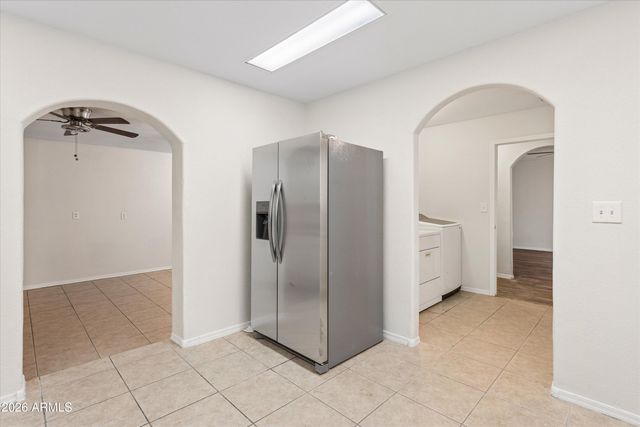 735 E SOUTH MOUNTAIN Avenue, Phoenix, AZ 85042