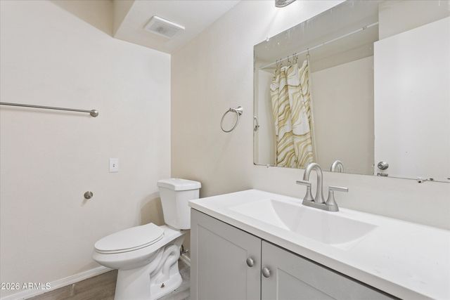 735 E SOUTH MOUNTAIN Avenue, Phoenix, AZ 85042
