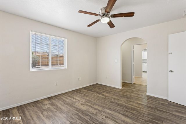 735 E SOUTH MOUNTAIN Avenue, Phoenix, AZ 85042