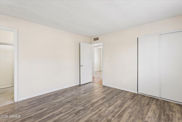 735 E SOUTH MOUNTAIN Avenue, Phoenix, AZ 85042