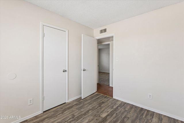 735 E SOUTH MOUNTAIN Avenue, Phoenix, AZ 85042