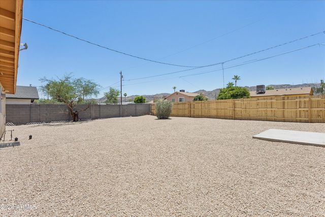 735 E SOUTH MOUNTAIN Avenue, Phoenix, AZ 85042