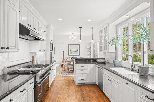 2835 Hillside Drive, Burlingame, CA 94010