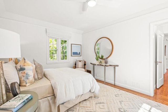 2835 Hillside Drive, Burlingame, CA 94010