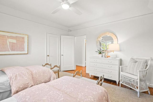 2835 Hillside Drive, Burlingame, CA 94010