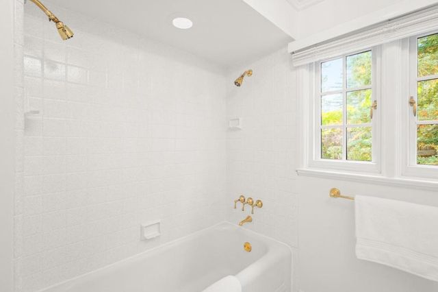 2835 Hillside Drive, Burlingame, CA 94010