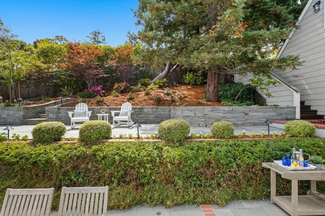 2835 Hillside Drive, Burlingame, CA 94010