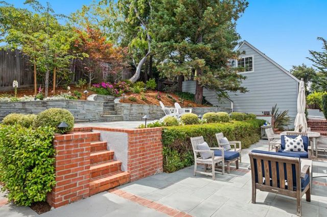 2835 Hillside Drive, Burlingame, CA 94010