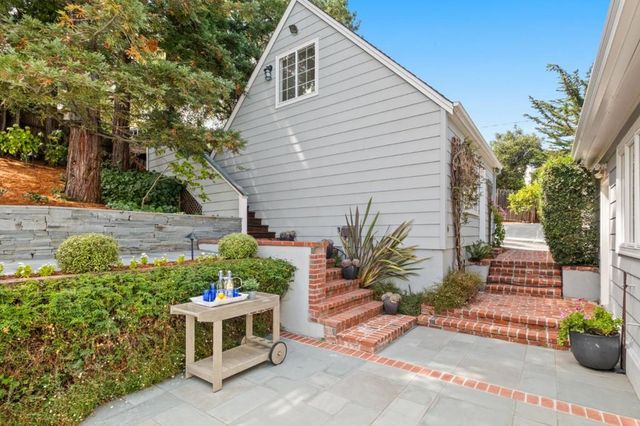 2835 Hillside Drive, Burlingame, CA 94010