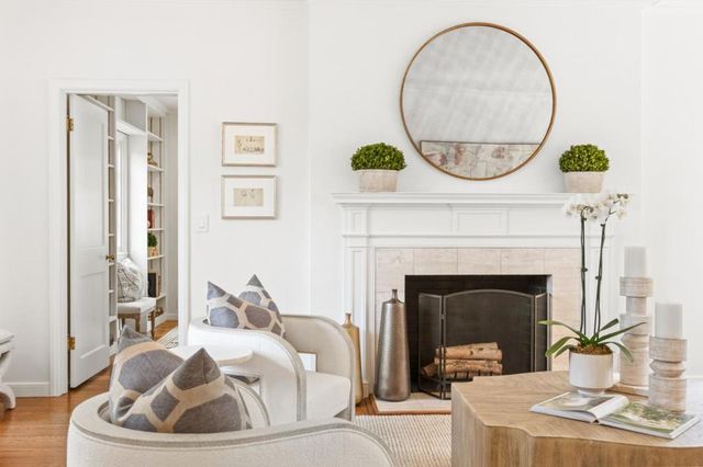 2835 Hillside Drive, Burlingame, CA 94010