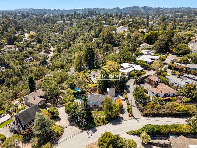 2835 Hillside Drive, Burlingame, CA 94010