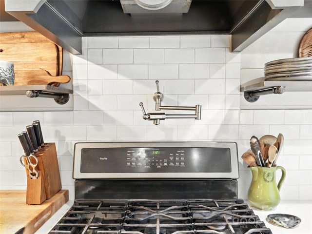 144 Byrd Park Road, Burnsville, NC 28714