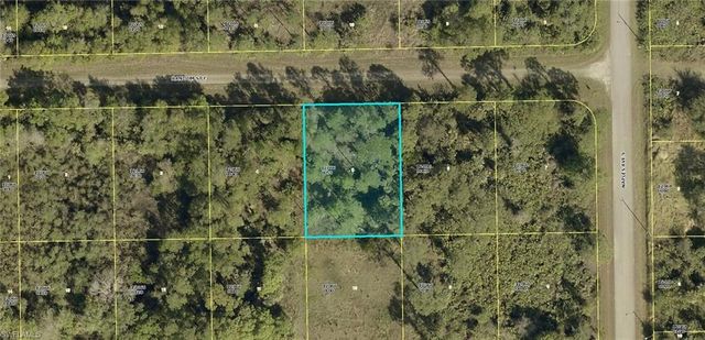 1242 Random ST E, Lehigh Acres, FL 33974