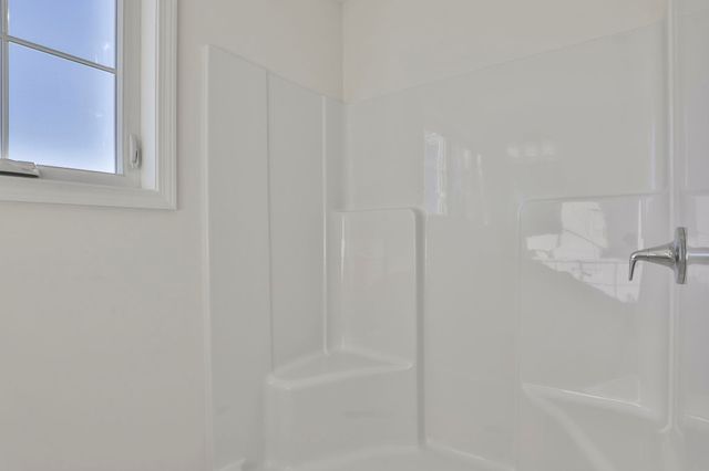 23 Crestview Way, Raymond, NH 03077