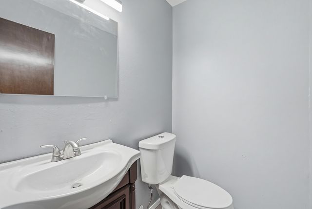 17142 Bernadine Street, Lansing, IL 60438