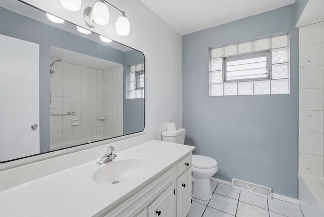 17142 Bernadine Street, Lansing, IL 60438