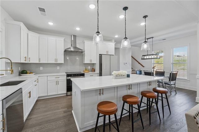 4425 Clarks Bridge Road, Gainesville, GA 30506