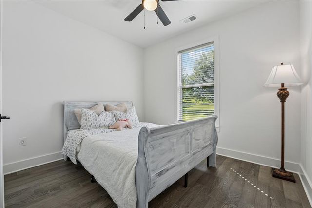 4425 Clarks Bridge Road, Gainesville, GA 30506