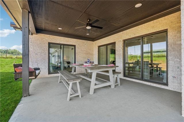 4425 Clarks Bridge Road, Gainesville, GA 30506