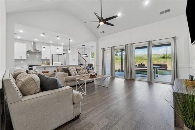 4425 Clarks Bridge Road, Gainesville, GA 30506