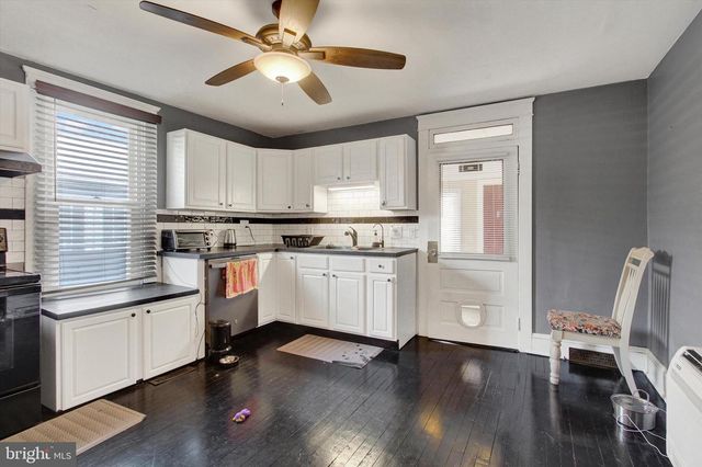 412 S HIGH ST, Hanover, PA 17331
