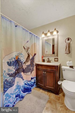 412 S HIGH ST, Hanover, PA 17331