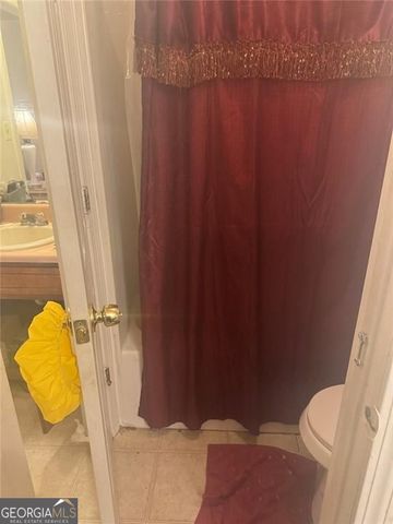 5841 Summerglen Lane, Atlanta, GA 30349