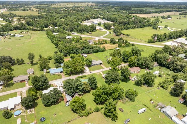 18 Sue Street, Western Grove, AR 72685