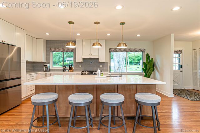 7093 Stonebrook Road, West Bloomfield Charter Township, MI 48322