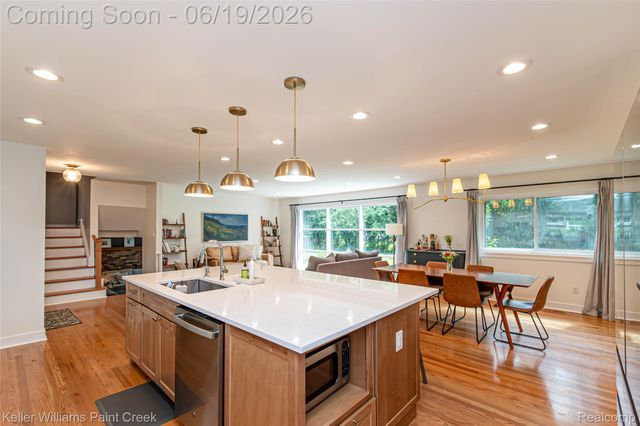 7093 Stonebrook Road, West Bloomfield Charter Township, MI 48322