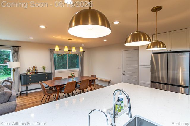 7093 Stonebrook Road, West Bloomfield Charter Township, MI 48322