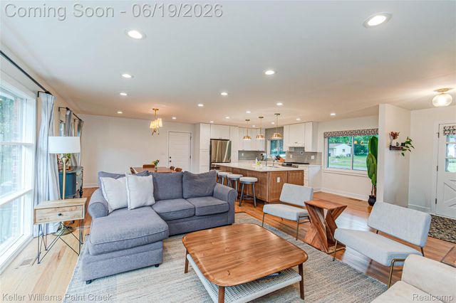 7093 Stonebrook Road, West Bloomfield Charter Township, MI 48322