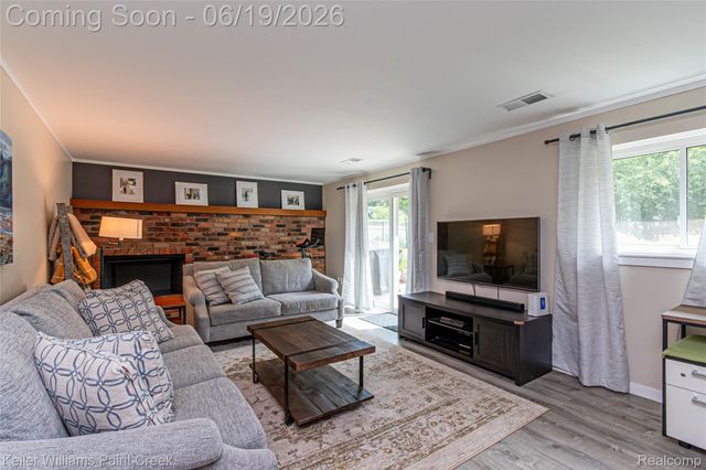 7093 Stonebrook Road, West Bloomfield Charter Township, MI 48322