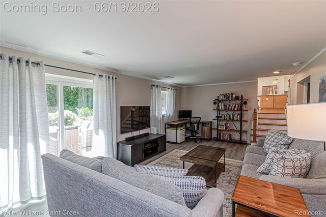 7093 Stonebrook Road, West Bloomfield Charter Township, MI 48322
