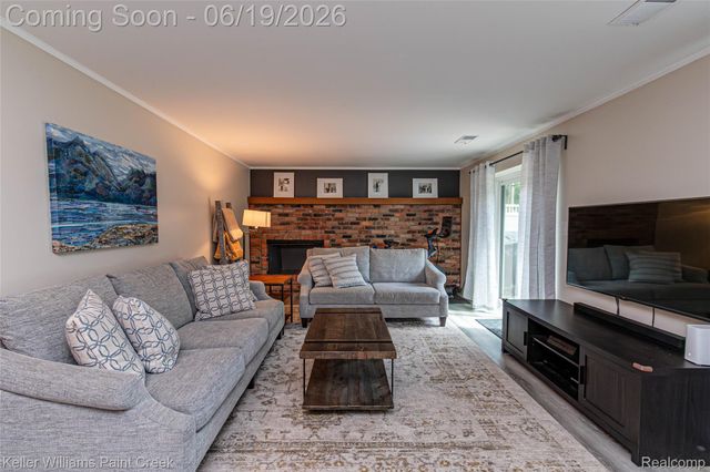 7093 Stonebrook Road, West Bloomfield Charter Township, MI 48322