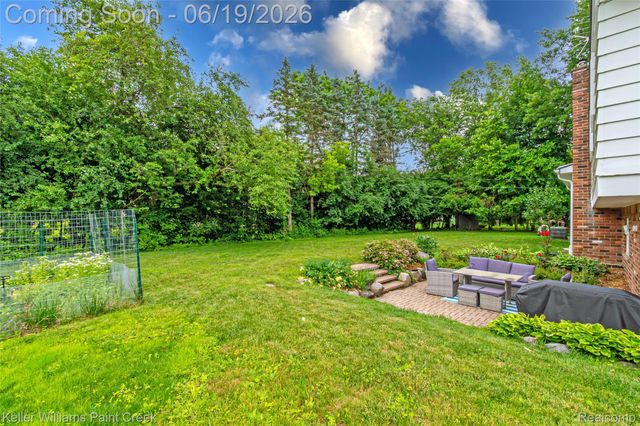 7093 Stonebrook Road, West Bloomfield Charter Township, MI 48322