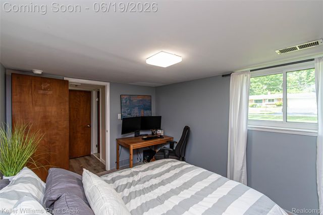 7093 Stonebrook Road, West Bloomfield Charter Township, MI 48322