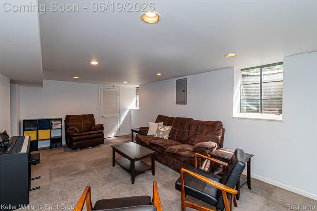 7093 Stonebrook Road, West Bloomfield Charter Township, MI 48322