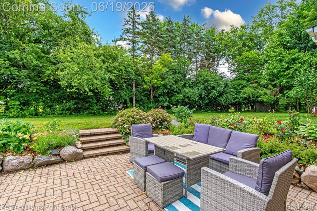 7093 Stonebrook Road, West Bloomfield Charter Township, MI 48322