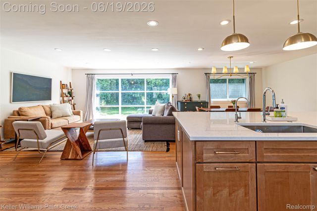 7093 Stonebrook Road, West Bloomfield Charter Township, MI 48322